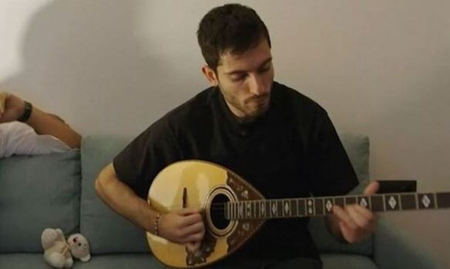 Μίλτος Τεντόγλου: «Είμαι ειλικρινά... τεμπέλης» - Τα anime, το μπουζούκι και το παιδί «μέσα» του