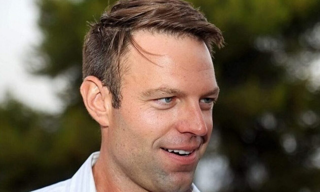 Όταν ο Κασσελάκης έγραφε για απολύσεις δημοσίων υπαλλήλων και μειώσεις μισθών