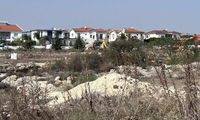 Κύπρος: «Πυρετός» εργασιών στη Νεκρή Ζώνη - Ανοίγουν δρόμους στην Πύλα