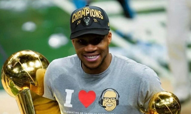 Γιάννης Αντετοκούνμπο: «Βόμβα» στους Μπακς – Ανανεώνει με νέο συμβόλαιο 186.000.000 δολαρίων!