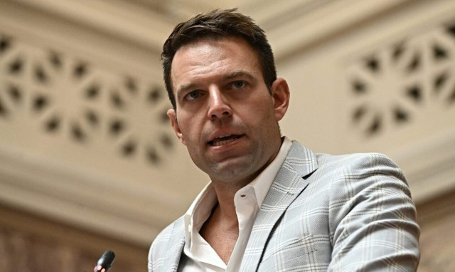 Στέφανος Κασσελάκης: Στο πλευρό του Γιάννη Ραγκούση για την υπόθεση με το διαδικτυακό «τρολ»