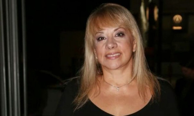 Άννα Αδριανού: «Ο άντρας μου με έσωσε και ξαναπερπάτησα»