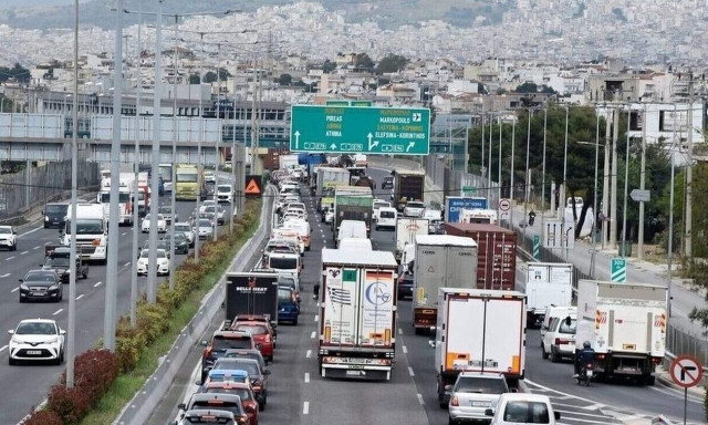 Κίνηση τώρα: Απίστευτο μποτιλιάρισμα στην Αττική - Ποιους δρόμους πρέπει να αποφύγετε