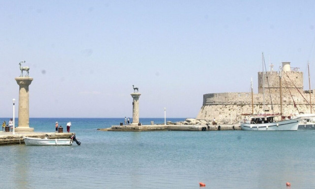 Η Ρόδος κορυφαίος προορισμός για τουρίστες που δεν ταξιδεύουν ομαδικά