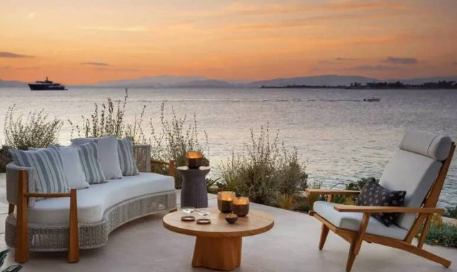 Εγκαινιάζεται νέο τουριστικό θέρετρο στη Γλυφάδα - Παρών ο Κυριάκος Μητσοτάκης