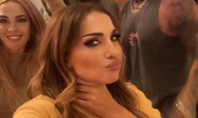 Δέσποινα Βανδή: Επιστρέφει από την Αμερική βραχνιασμένη - «Έχω κρυώσει λίγο»