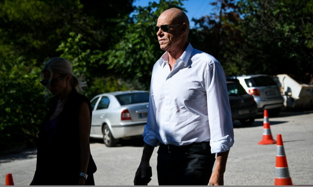 OPEN: Η αποχώρηση του Τζώνη Καλημέρη και όσα συμβαίνουν στο κανάλι