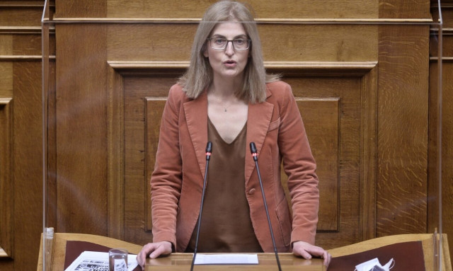 «Βόμβες» Δώρας Αυγέρη: Έθεσαν εαυτούς εκτός ΣΥΡΙΖΑ - Δεν μπορούν να λένε διεφθαρμένο το κόμμα