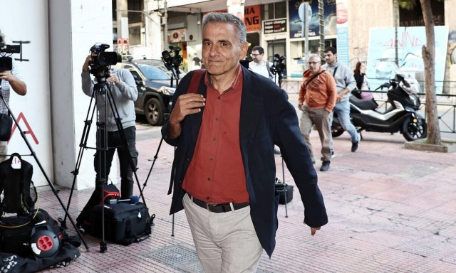 Τσακαλώτος: Ο αποκεφαλισμός δεν περιλαμβάνεται στην Αριστερά - Ανέφικτη η ενότητα στον ΣΥΡΙΖΑ