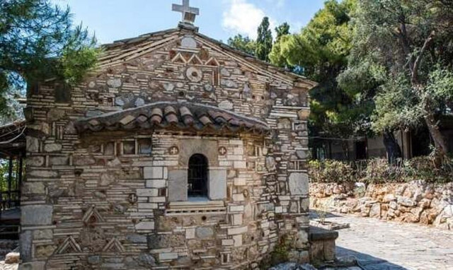 O ιστορικός ναός του Αγ. Δημητρίου Λουμπαρδιάρη