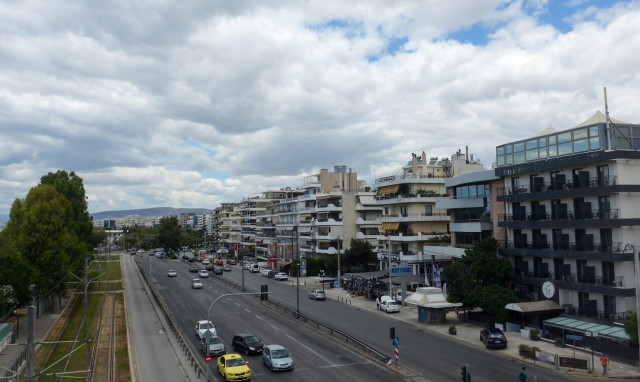 Εκκενώνονται πολυκατοικίες λόγω της βόμβας του Β' Παγκοσμίου Πολέμου στην Ποσειδώνος