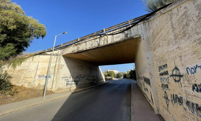 Ρέθυμνο: Με αυτήν τη γέφυρα θα ασχοληθεί κανείς; Κάντε κάτι προτού να είναι αργά…