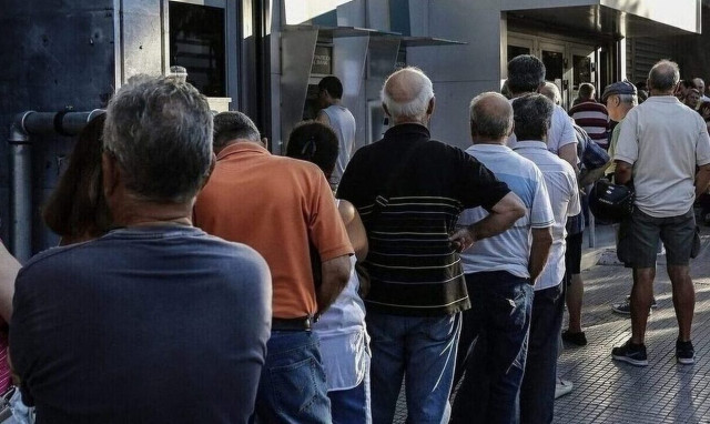 Τι συμβαίνει με τις συντάξεις - Ποιοι και γιατί δεν έχουν δει χρήματα μέχρι στιγμής