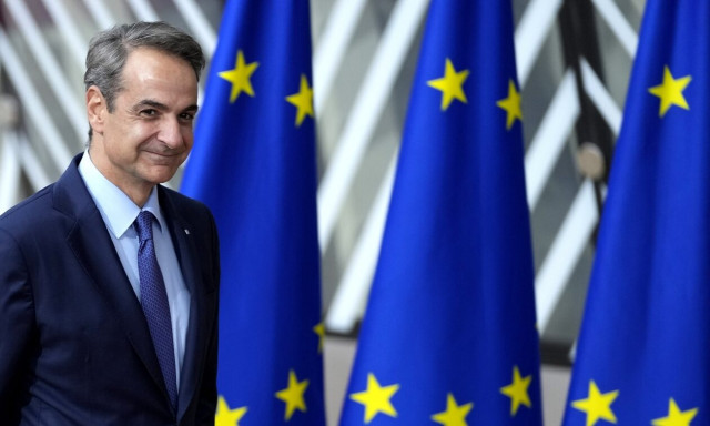 PM Mitsotakis asks European Council to allocate more funds to migration and EU Solidarity Fund