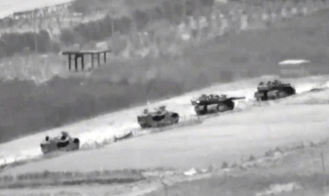 Πόλεμος στο Ισραήλ: Φωτογραφίες με τανκς στη Λωρίδα της Γάζας δημοσιεύει το AP