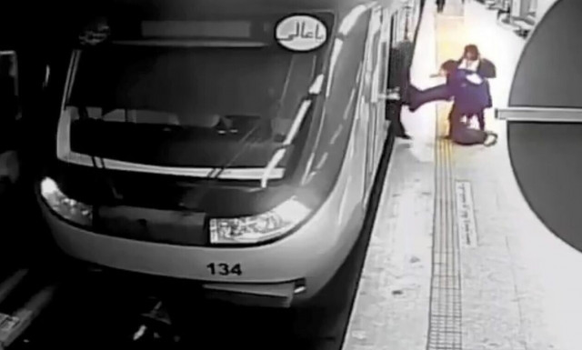 Ιράν: Πέθανε η 16χρονη Αρμιτά Γκεραβάντ - Είχε ξυλοκοπηθεί από την «Αστυνομία των Ηθών»