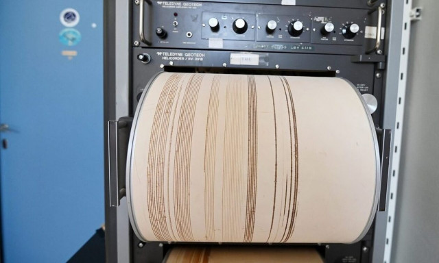 Νέος σεισμός τώρα στον Κορινθιακό - Κοντά στο Ξυλόκαστρο το επίκεντρο