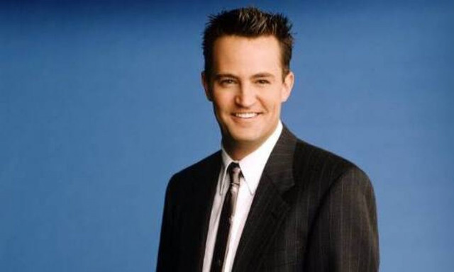 Warner Bros για τον Μάθιου Πέρι: «Είμαστε συντετριμμένοι από τον θάνατο του αγαπημένου μας φίλου»