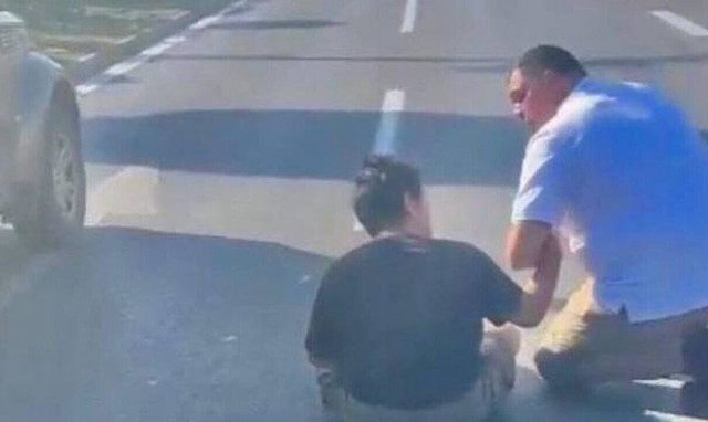 Γίνε κι εσύ Δημήτρης Παπανικολάου!