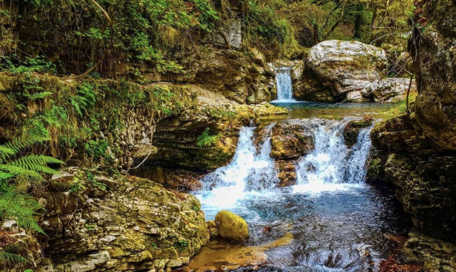 Κουιάσα, μια πανέμορφη τοποθεσία με άφθονα τρεχούμενα νερά και πέτρινα γεφύρια