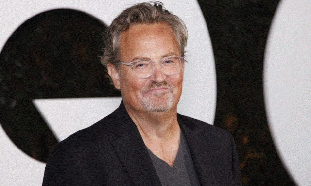 Mάθιου Πέρι: Έφυγε ολομόναχος με τη λαχτάρα να αποκτήσει οικογένεια - Η αγάπη για τον πατριό του