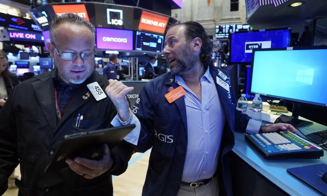 Με ισχυρά κέρδη ξεκίνησε η εβδομάδα στη Wall Street