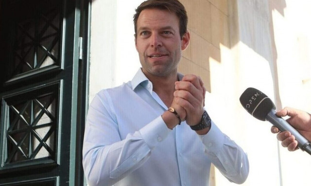 SYRIZA-PA leader Kasselakis meets with Supreme Court prosecutor on phone tapping issue