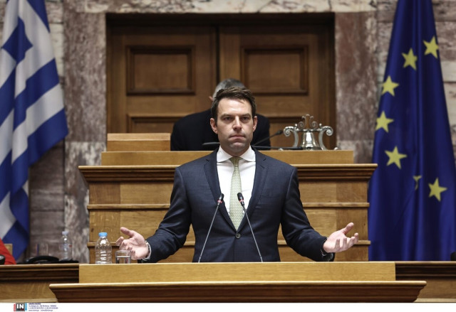 Κασσελάκης: Ο Μητσοτάκης κάθε μέρα πλήττει τη Δημοκρατία