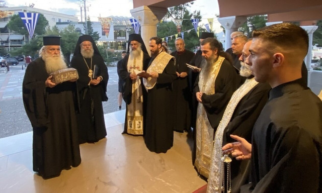 Ο Χολαργός υποδέχθηκε λείψανο του Αγίου Λουκά του Ιατρού και Θαυματουργού