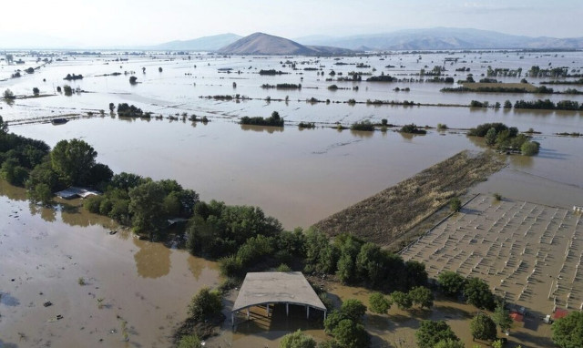 Thessaly railroad needs rebuilding from beginning, after floods, Deputy Transport Min says