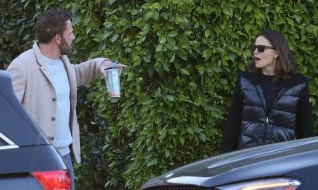 Τζένιφερ Γκάρνερ - Μπεν Άφλεκ: Πήγαιναν σε σχολική γιορτή των παιδιών τους και μάλωναν