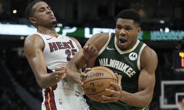 Αθλητικές μεταδόσεις: Πού θα δείτε Γιάννη Αντετοκούνμπο και τις ευρωπαϊκές μάχες ΠΑΟΚ και Άρη