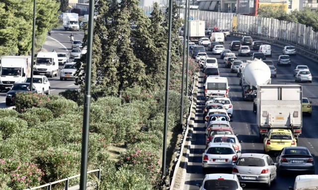 Τροχαίο στον Κηφισό: «Ουρές» χιλιομέτρων στην άνοδο προς Κηφισιά