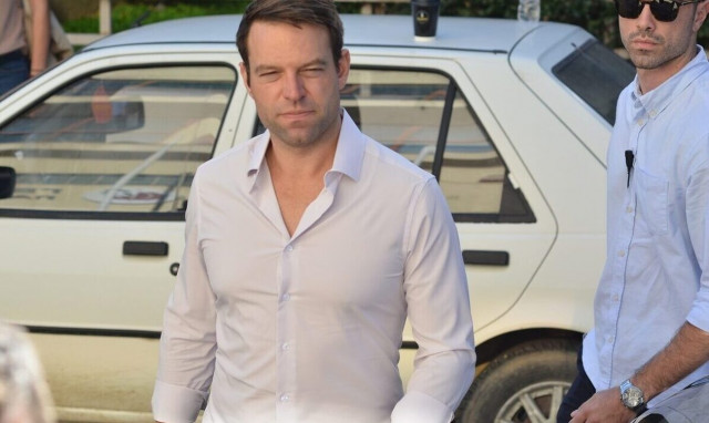 Κρεσέντο λαϊκισμού από Κασσελάκη - Υπόσχεται αφορολόγητο στις 10.000 στους ελεύθερους επαγγελματικές