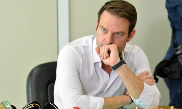 ΣΥΡΙΖΑ: «Συγγνώμη» στους μνημονιακούς, επίθεση στη μειοψηφία και «σκάγια» στις επιλογές Τσίπρα