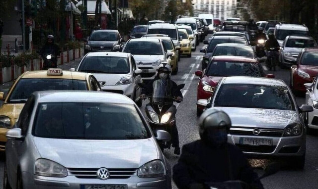 Τέλη κυκλοφορίας 2024: Πώς θα τα κατεβάσετε - Οι τρόποι πληρωμής