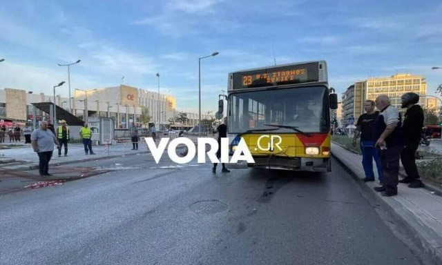 Θεσσαλονίκη: «Μου σκότωσαν το παιδί μου» - Συγκινεί η μητέρα της 40χρονης που παρέσυρε λεωφορείο