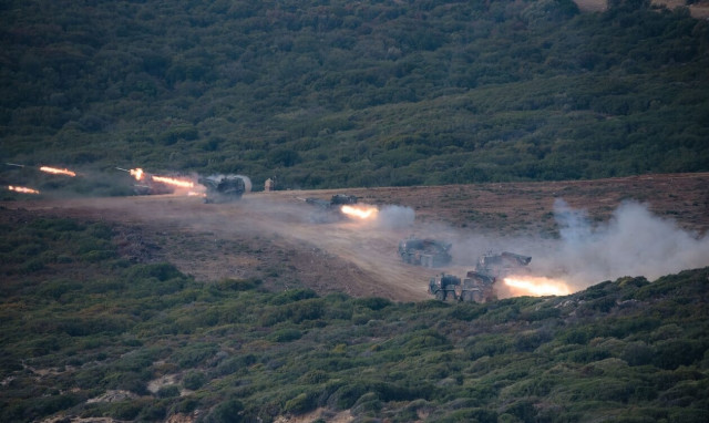 Ξάνθη: Εντυπωσιακές εικόνες από άσκηση των Μονάδων του Πυροβολικού «Αχιλλέας»