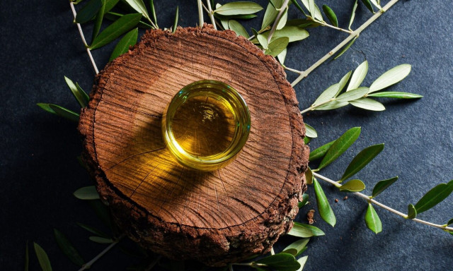 Καταναλωτές σε απόγνωση, ψάχνουν ελαιόλαδο ακόμη και στο… Facebook