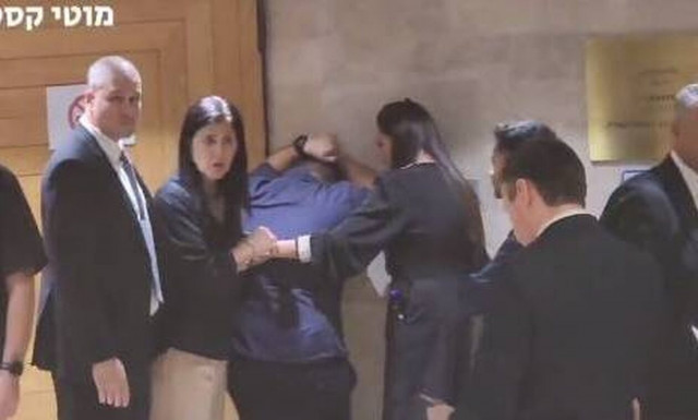 Ισραήλ: Βουλευτές της χώρας κατέρρευσαν μετά την προβολή βίντεο με τις θηριωδίες της Χαμάς