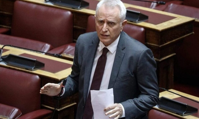 Γιάννης Ραγκούσης