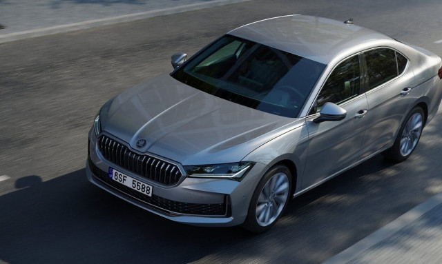 Το καινούργιο Skoda Superb είναι ακόμα πιο μεγάλο