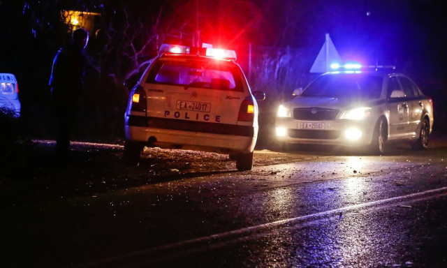 Λήξη συναγερμού για το ύποπτο αντικείμενο κοντά στην ΤτΕ - Άνοιξε η Σταδίου