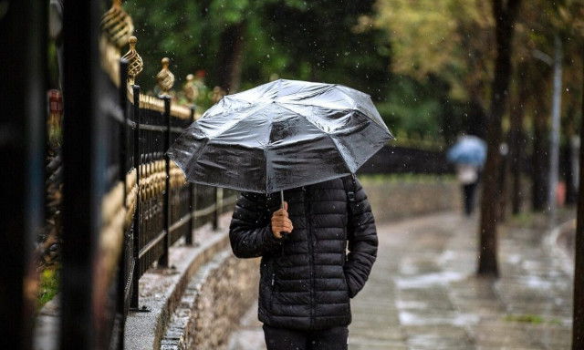 Κακοκαιρία: Τα πρώτα προβλήματα σε Κέρκυρα και Ιωάννινα - Σφοδές βροχοπτώσεις και θυελλώδεις άνεμοι