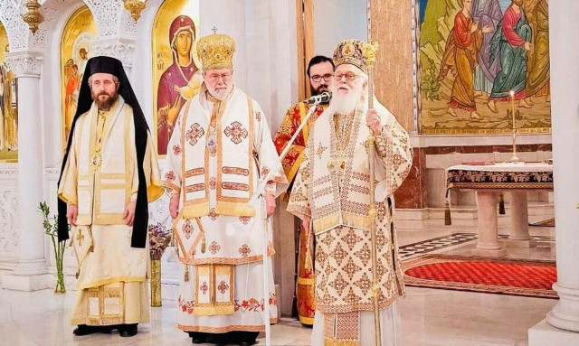 Με τον Αρχιεπίσκοπο Αλβανίας συλλειτούργησε ο Μητροπολίτης Αχαΐας Αθανάσιος