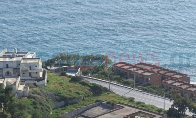 Θρίλερ στο Κορωπί: Βρέθηκε ανθρώπινος σκελετός σε παραλιακή περιοχή