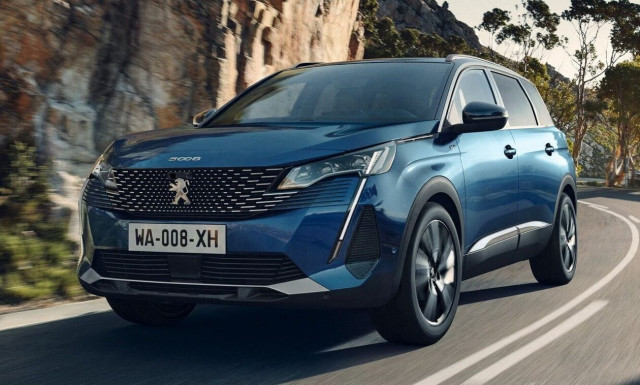 Η Peugeot θα λανσάρει το νέο 5008 το 2024
