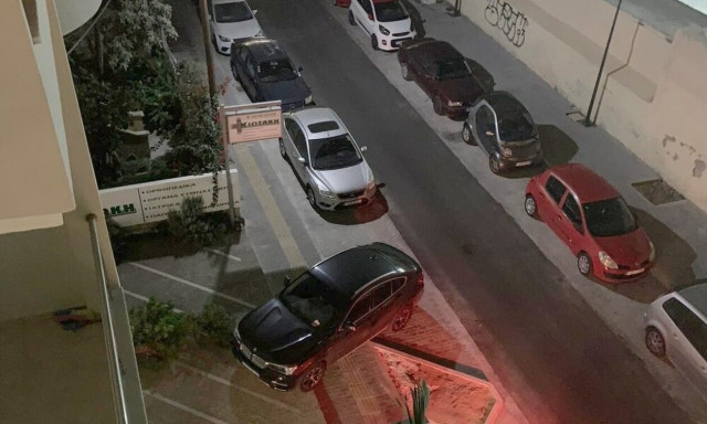 Αθηναίος ήρθε στο Ρέθυμνο και… κατάφερε τρεις παραβάσεις με ένα παρκάρισμα!