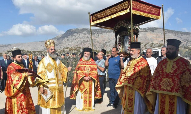 Σύμη: Tιμήθηκε ο Ταξιάρχης Μιχαήλ - Χιλιάδες προσκυνητές στον Πανορμίτη