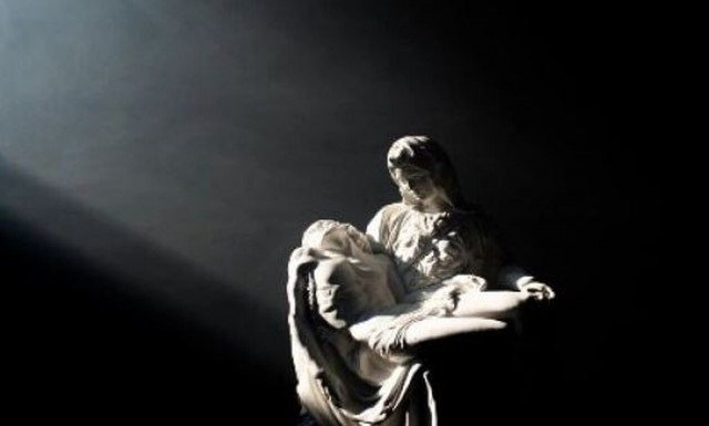 Ειδικοί εξηγούν γιατί ο χρόνος περνάει πιο αργά όταν κάποιος βρίσκεται κοντά στο θάνατο